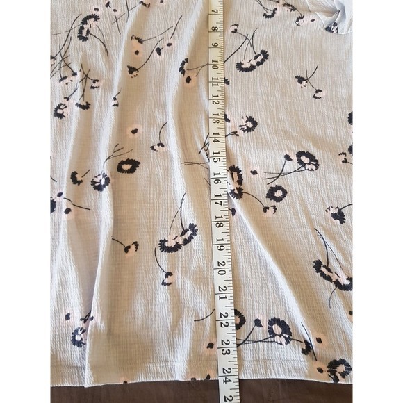 Lc Lauren Conrad Womens Blouse Floral Textured Thermal Tied Back Size Large - Picture 12 of 12